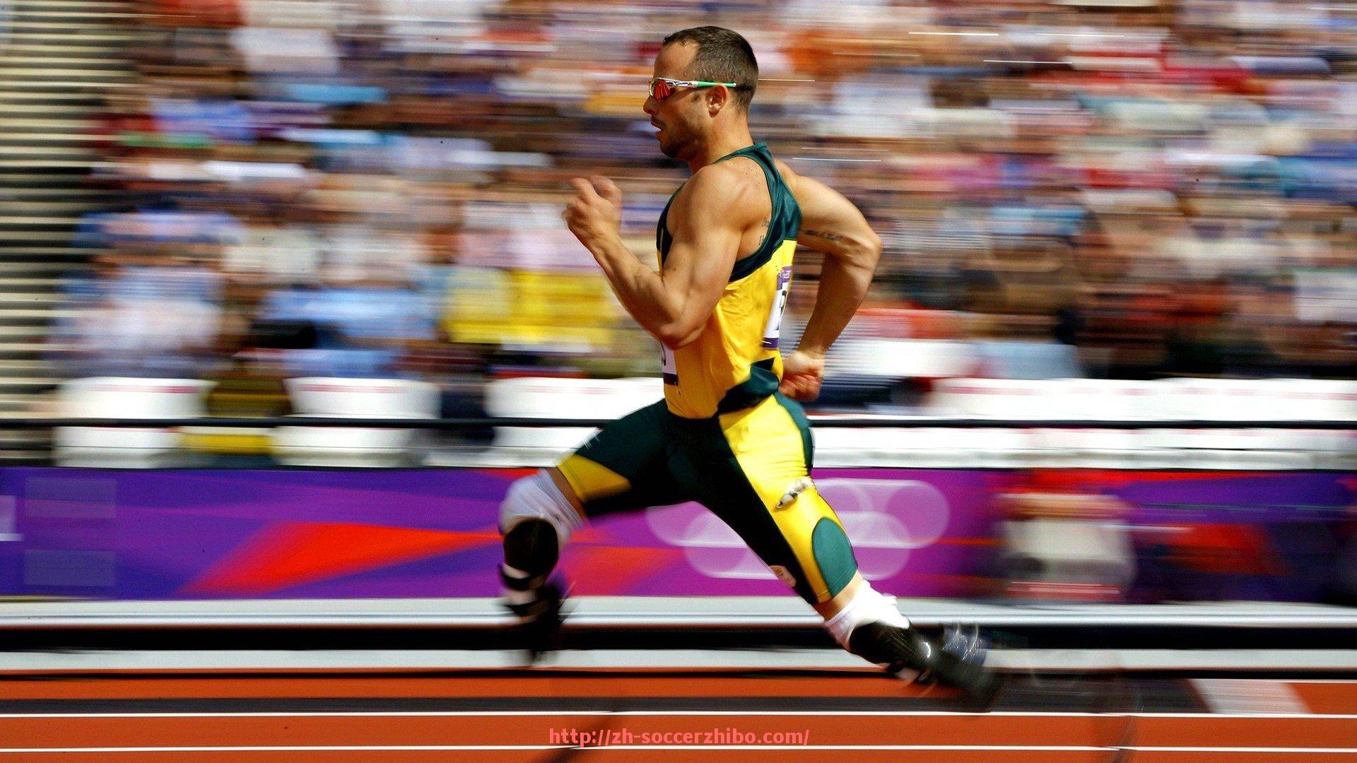 足球直播-世俱杯球鞋功能升级演示及技术改进展示